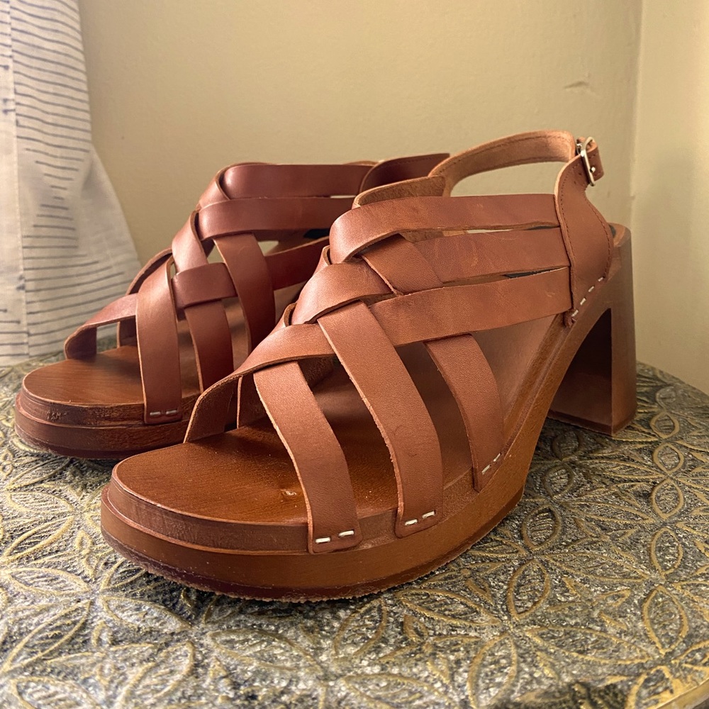Vivi Swedish Hasbeens in Cognac.